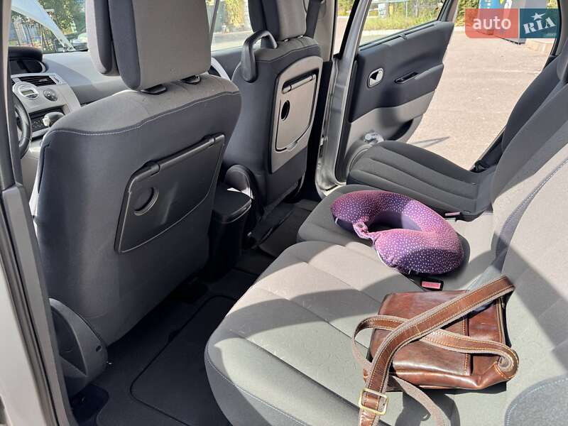 Минивэн Renault Megane Scenic 2008 в Киеве