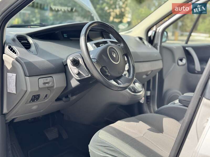 Минивэн Renault Megane Scenic 2008 в Киеве