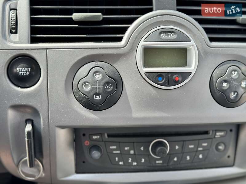 Минивэн Renault Megane Scenic 2008 в Киеве