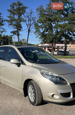Renault Megane Scenic 2010