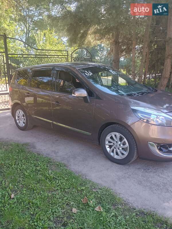 Мінівен Renault Megane Scenic 2013 в Лохвиці