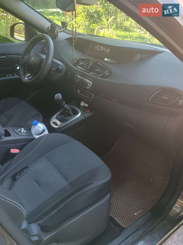 Мінівен Renault Megane Scenic 2013 в Лохвиці