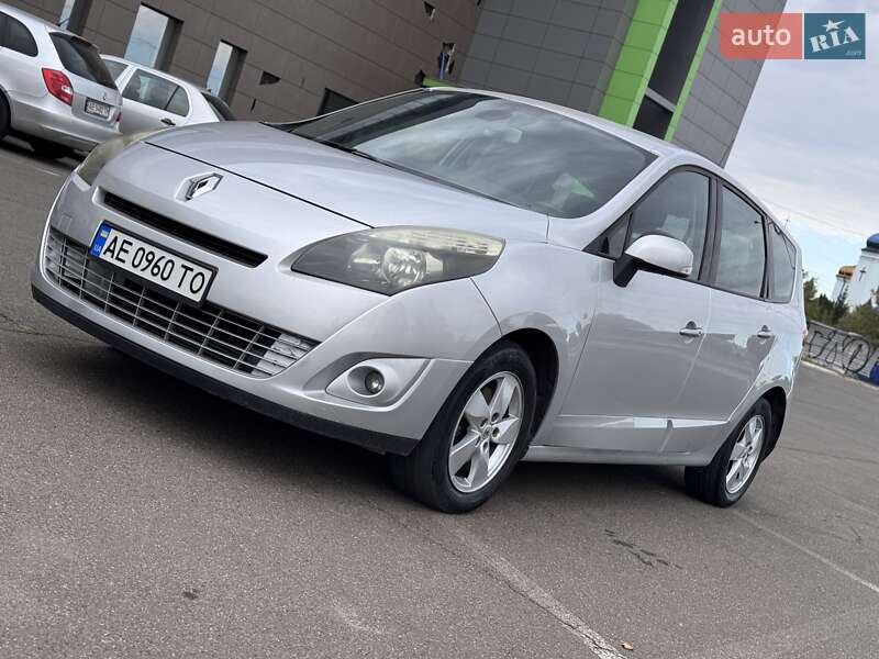 Минивэн Renault Megane Scenic 2009 в Кривом Роге
