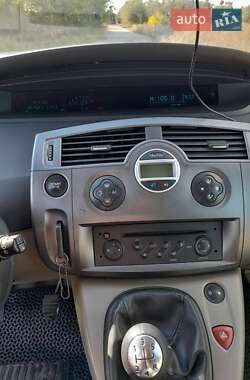 Минивэн Renault Megane Scenic 2005 в 