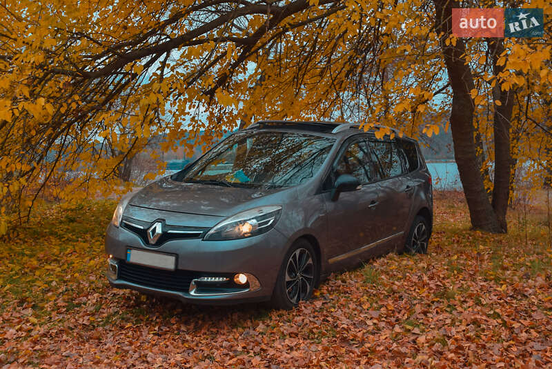 Минивэн Renault Megane Scenic 2016 в Киеве
