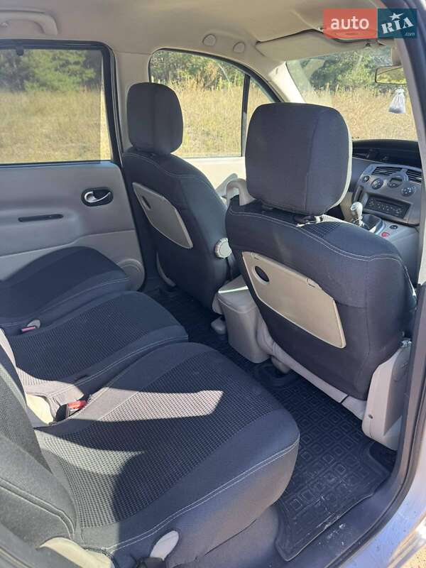 Минивэн Renault Megane Scenic 2006 в Кременчуге