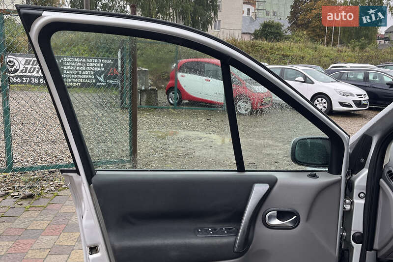 Минивэн Renault Megane Scenic 2005 в Стрые