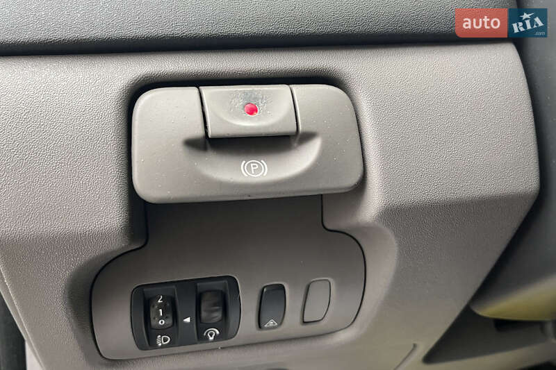 Минивэн Renault Megane Scenic 2005 в Стрые