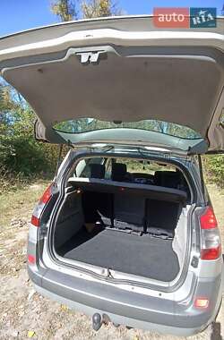 Универсал Renault Megane Scenic 2005 в 
