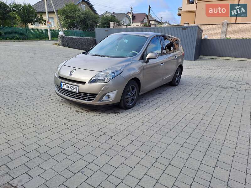 Минивэн Renault Megane Scenic 2010 в Ивано-Франковске