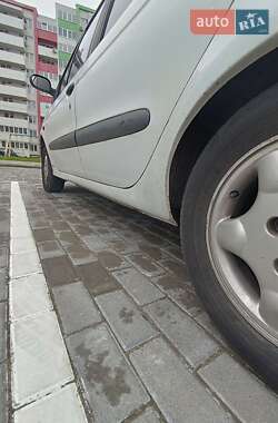 Минивэн Renault Megane Scenic 1998 в 