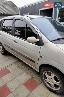 Минивэн Renault Megane Scenic 2001 в 