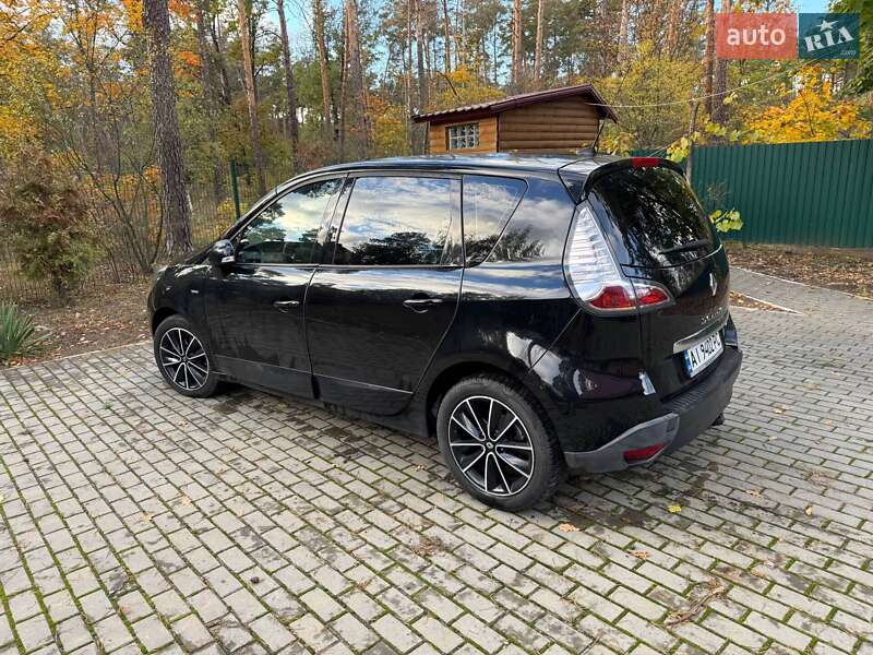 Минивэн Renault Megane Scenic 2012 в Коцюбинском