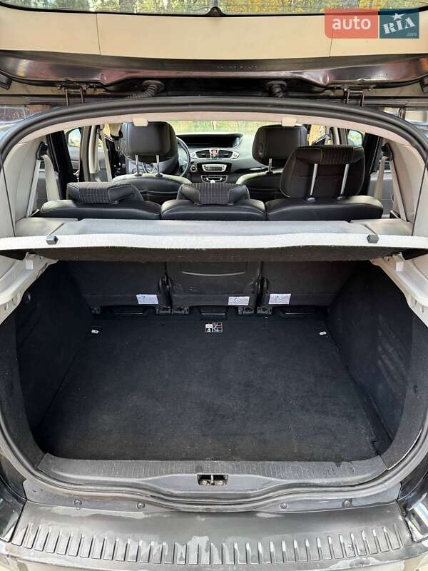Минивэн Renault Megane Scenic 2012 в Коцюбинском