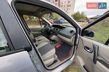 Минивэн Renault Megane Scenic 2005 в 