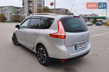 Минивэн Renault Megane Scenic 2014 в 