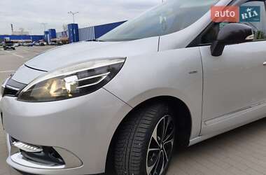 Минивэн Renault Megane Scenic 2014 в 