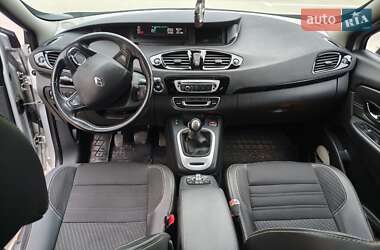 Минивэн Renault Megane Scenic 2014 в 