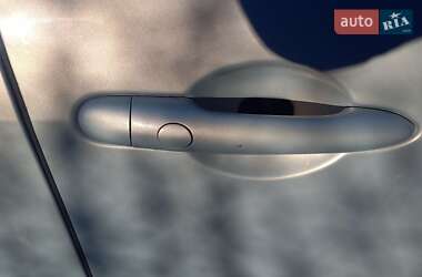 Минивэн Renault Megane Scenic 2004 в  фото 19 Минивэн Renault Megane Scenic 2004 в