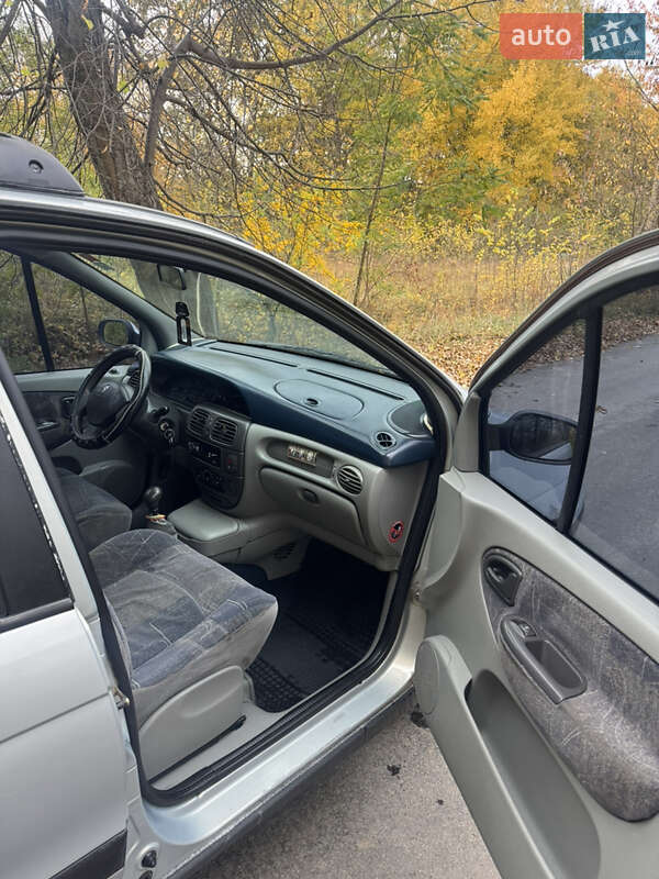 Минивэн Renault Megane Scenic 1999 в Баре фото 14 Минивэн Renault Megane Scenic 1999 в Баре