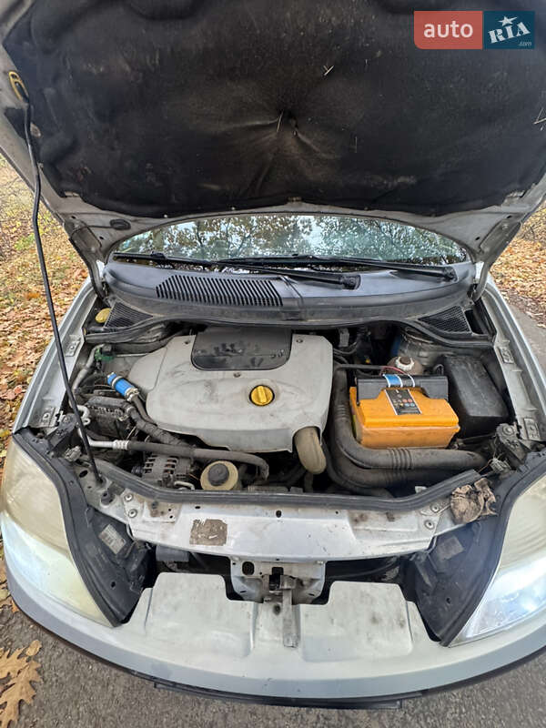 Минивэн Renault Megane Scenic 1999 в Баре фото 17 Минивэн Renault Megane Scenic 1999 в Баре