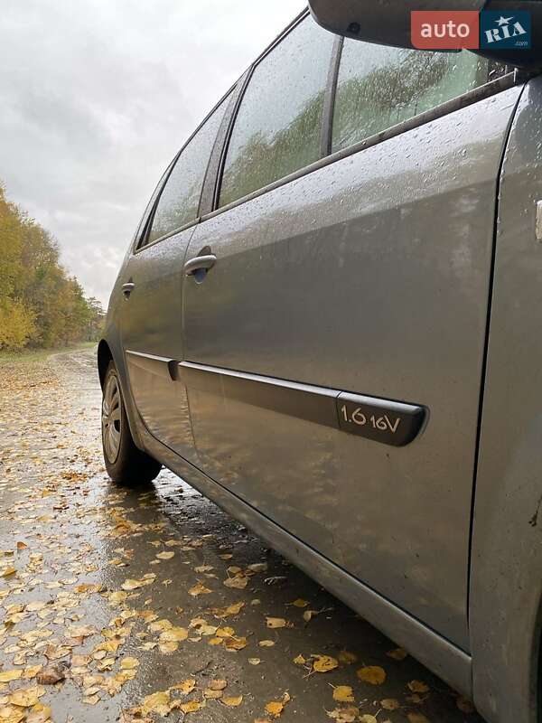 Минивэн Renault Megane Scenic 2005 в Сумах