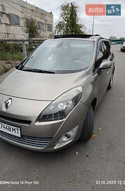 Мінівен Renault Megane Scenic 2010 в 