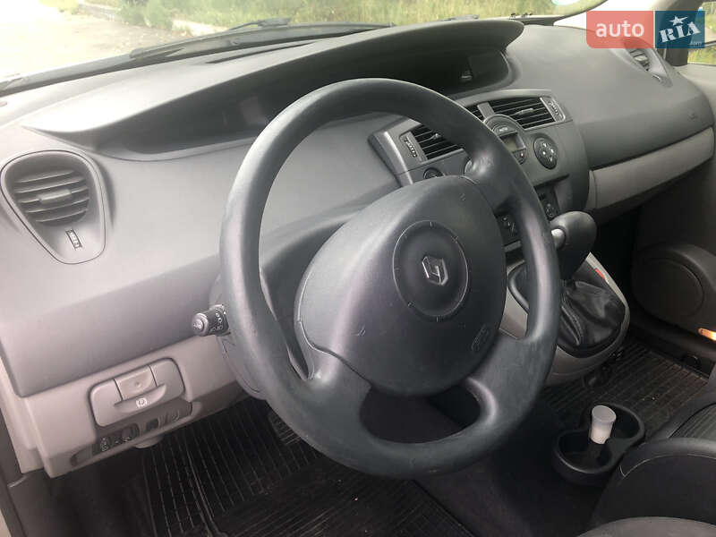 Минивэн Renault Megane Scenic 2006 в Харькове фото Минивэн Renault Megane Scenic 2006 в Харькове