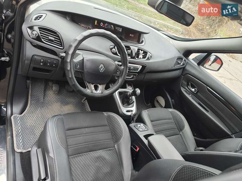 Купе Renault Megane Scenic 2016 в Запорожье