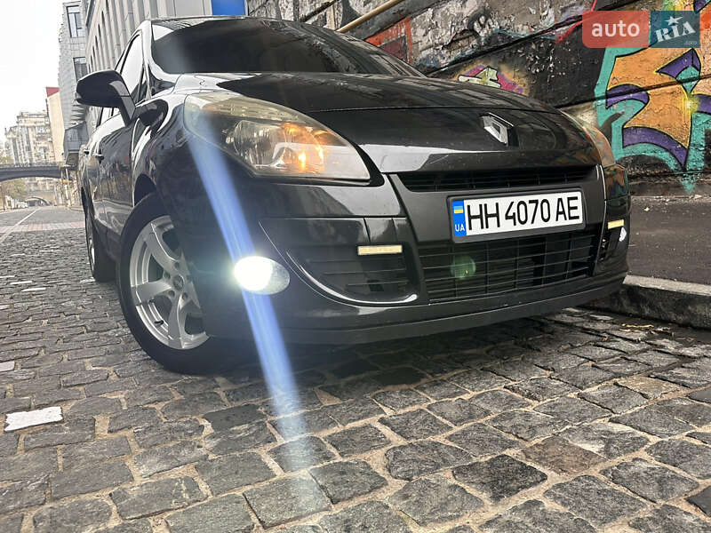Минивэн Renault Megane Scenic 2010 в Одессе фото 14 Минивэн Renault Megane Scenic 2010 в Одессе