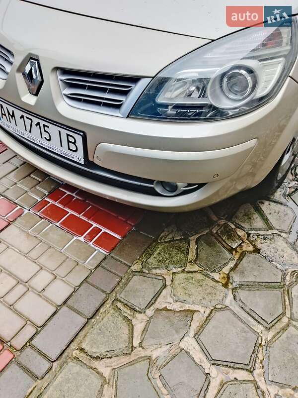 Минивэн Renault Megane Scenic 2009 в Коростене