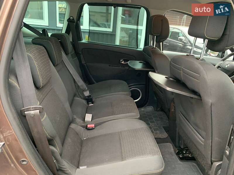 Мінівен Renault Megane Scenic 2010 в Коломиї