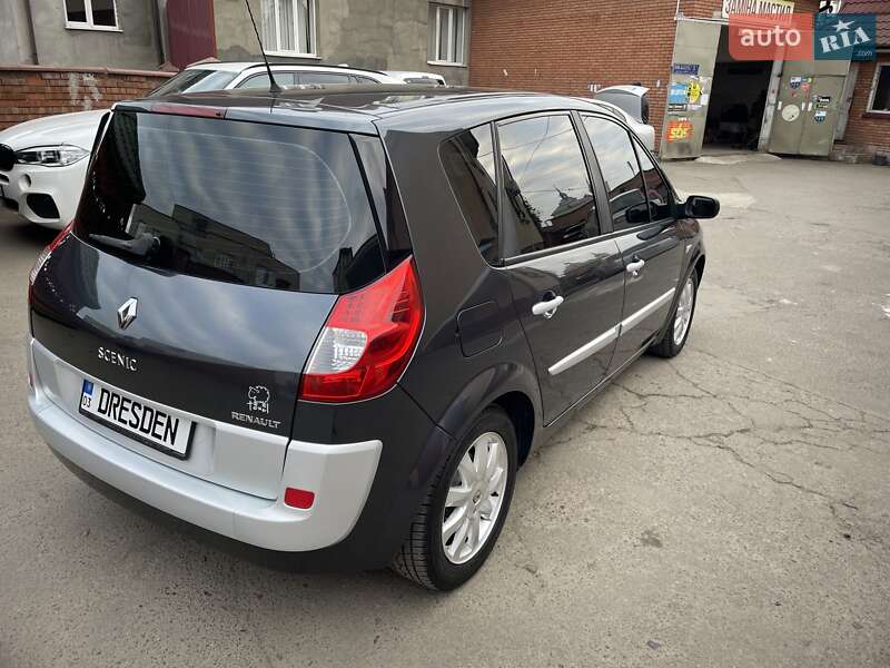 Минивэн Renault Megane Scenic 2007 в Владимире