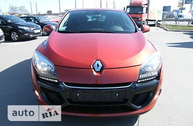 Купе Renault Megane 2012 в 