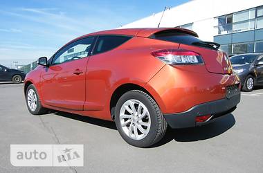 Купе Renault Megane 2012 в 