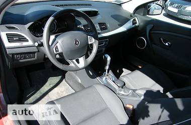 Купе Renault Megane 2012 в 