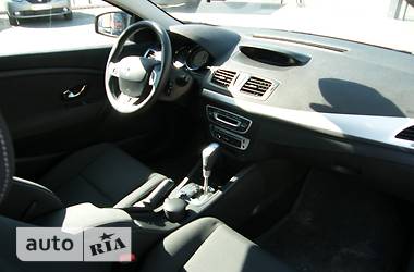 Купе Renault Megane 2012 в 