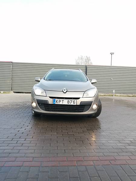 Універсал Renault Megane 2010 в Радивиліві фото 2 Універсал Renault Megane 2010 в Радивиліві