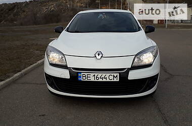Хэтчбек Renault Megane 2013 в 
