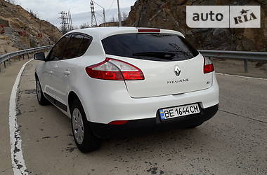 Хэтчбек Renault Megane 2013 в 
