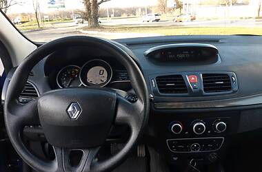 Хетчбек Renault Megane 2009 в 