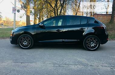 Хетчбек Renault Megane 2012 в 