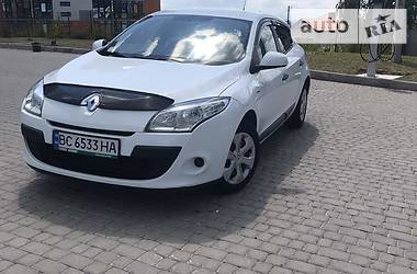Хетчбек Renault Megane 2010 в 