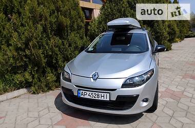 Універсал Renault Megane 2011 в  Універсал Renault Megane 2011 в