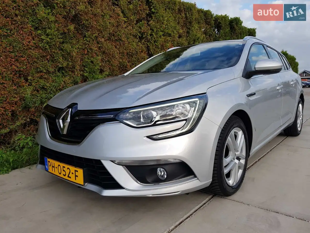 2017 Renault Megane - мініатюра 12