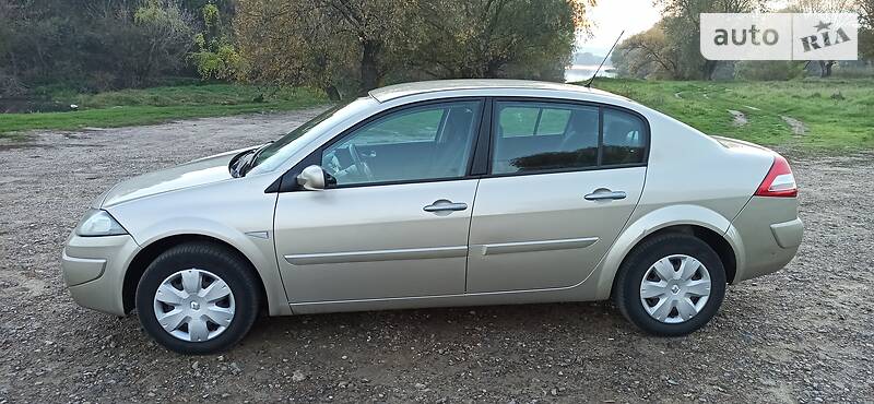 Седан Renault Megane 2009 в Ямполе