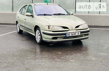 Хэтчбек Renault Megane 1998 в Каменском