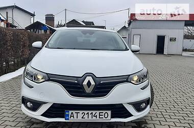 Хэтчбек Renault Megane 2017 в 