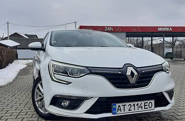 Хэтчбек Renault Megane 2017 в 