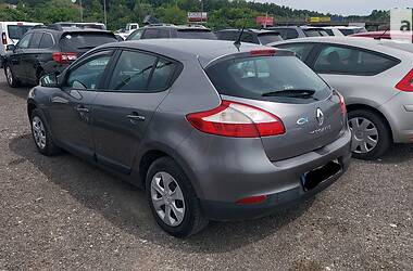 Хэтчбек Renault Megane 2010 в 